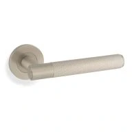 Deurkruk Knurled 'Spitfire' - Mat vernikkeld - Rond rozet &Oslash;50mm